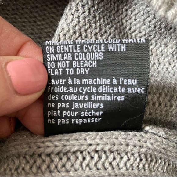 INC Mens V Neck Grey Pullover Sweater XL - Picture 12 of 12